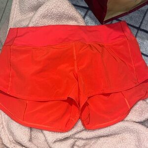 LULU LEMON SPPED UP SHORTS!